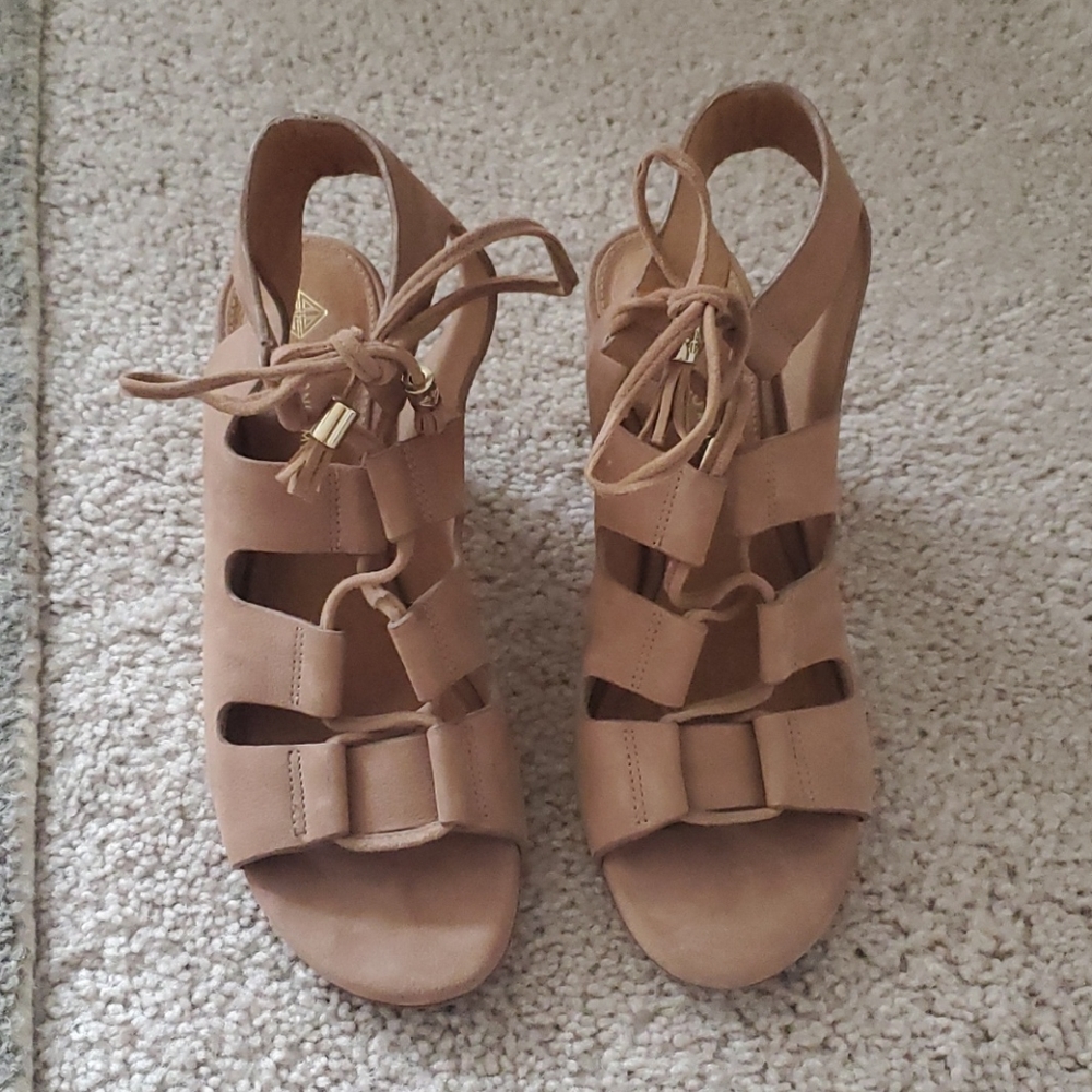 Antonio Melani Genuine Leather block heeled sandal